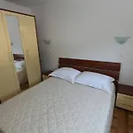 アパート Paradise