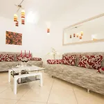 Paradise * トロギール