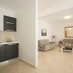 Paradise アパート *