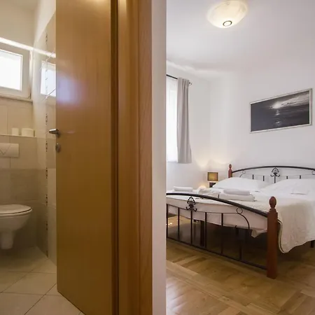 Paradise Apartment *