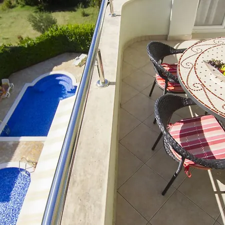 Paradise Apartment *