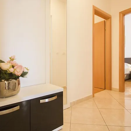 Paradise Apartment