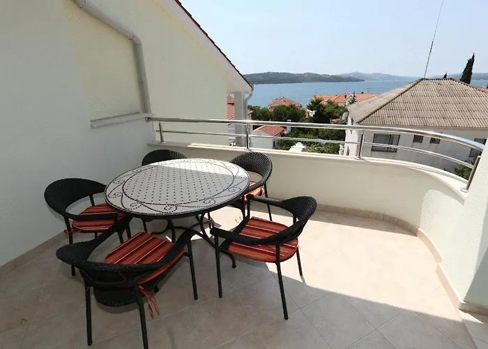 Apartment Paradise *